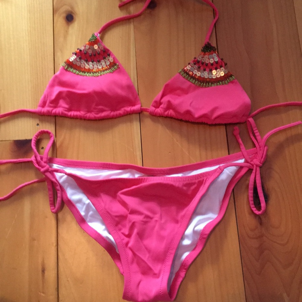 💖Victoria’s Secret SM Bikini-beautifully beaded!